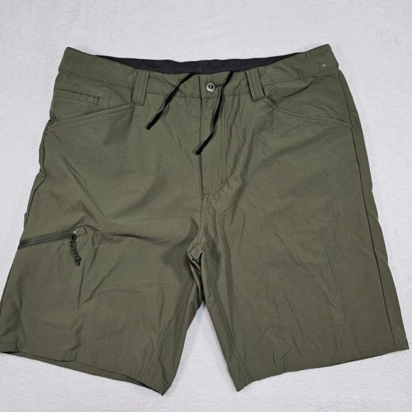 Patagonia Other - Patagonia Green Cargo Shorts with Modern Design